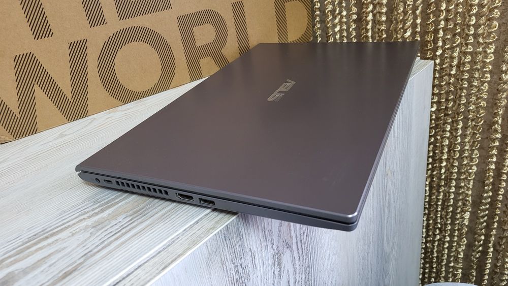 Ноутбук asus m509d