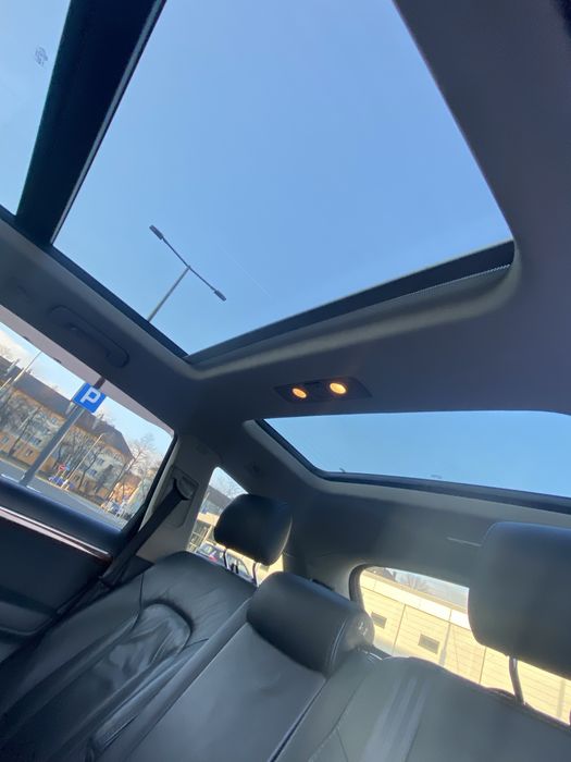 Audi Q7 w super stanie