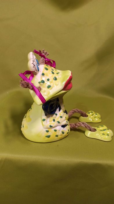 Статуетка керамічна жабка