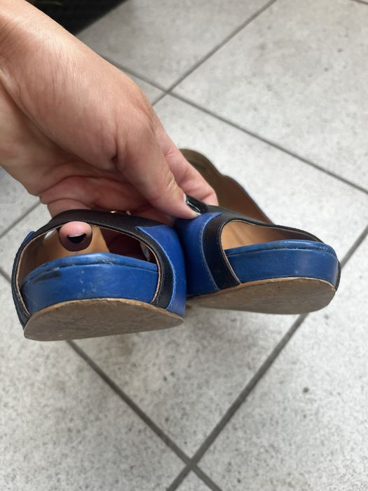 Chabrowe czarne skórzane buty Kazar 39 open toe