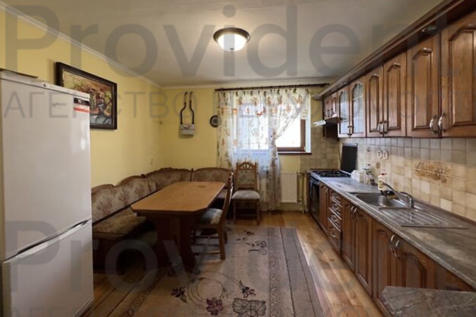 Продаж будинку|230,7м2