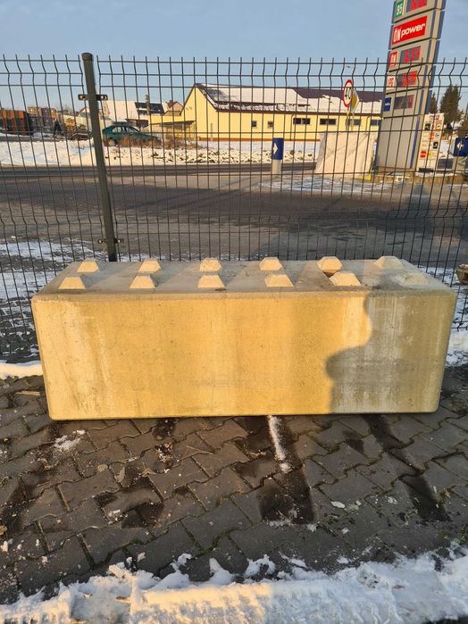 Blok betonowy lego 180x60x60 Cena Brutto