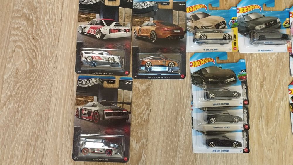 Hot Wheels zestaw 75 szt.- m.in FERRARI,PORSCHE,BMW,AUDI, TH