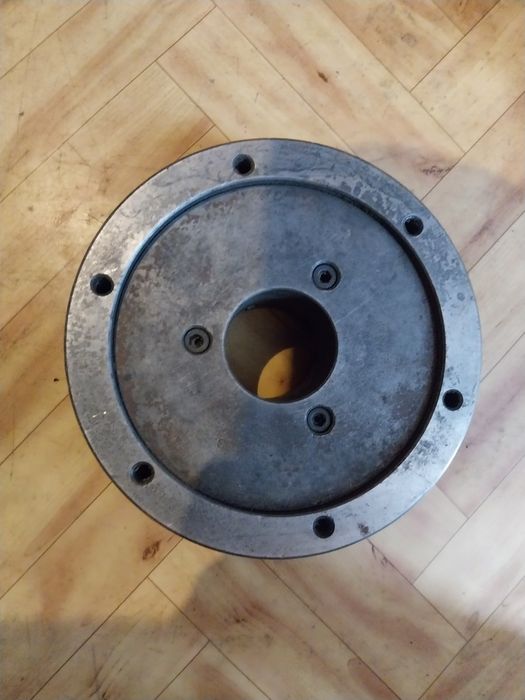 Uchwyt tokarski bison fi 200 z PRL-u