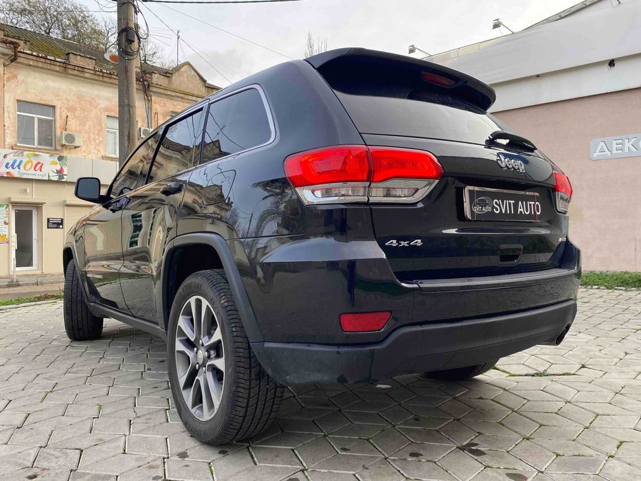 Продам шикарний автомобіль JEEP GRAND CHEROKEE 2015 р. 3.6 бензин