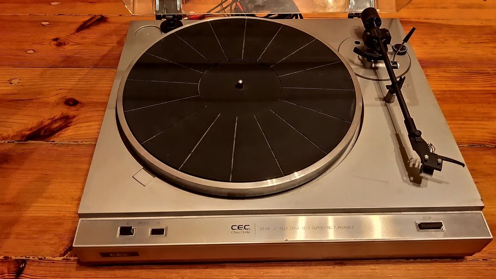 Gramofon C.E.C. ST 110 Chuo Denki