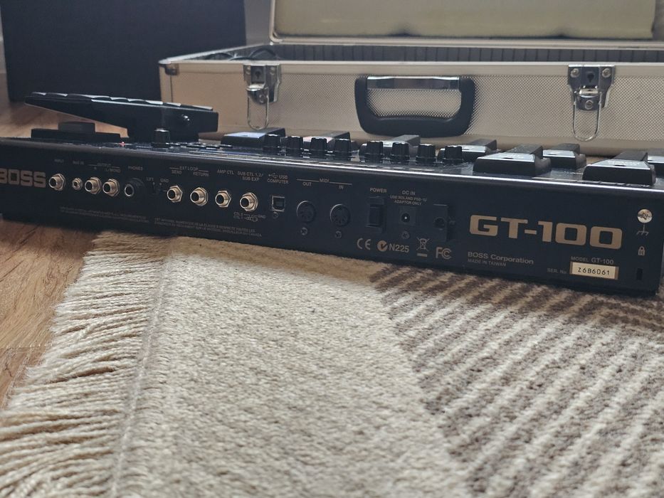 Boss GT-100 COSM - efekt gitarowy