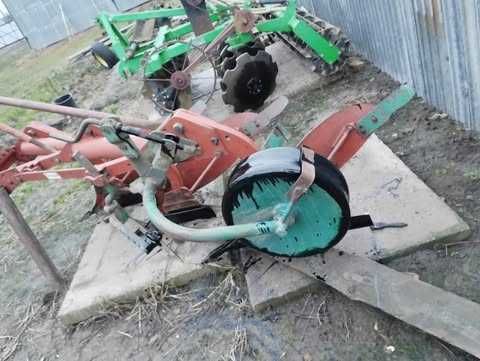 Плуг KVERNELAND трьохкорпусний