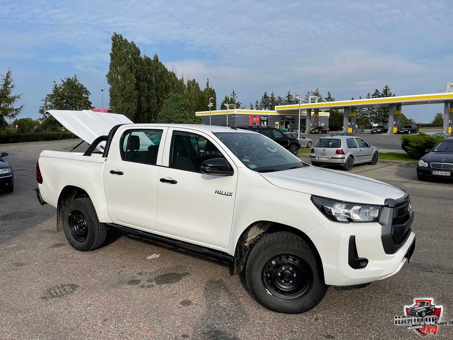 Orurowanie boczne TOYOTA HILUX, rury, progi
