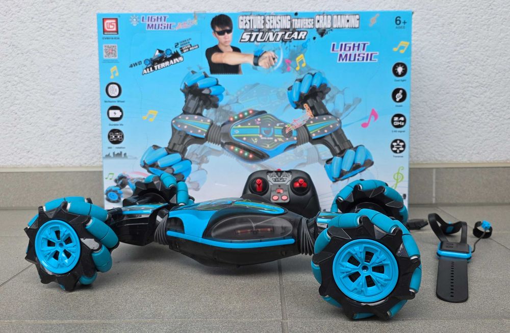 Samochód zdalnie sterowany gestami i pilotem. Drift. Używany