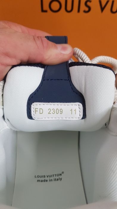 Louis Vuitton sneakersy rozmiar 44