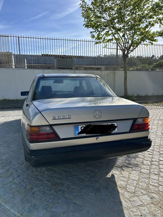 Mercedes E 200D de1989