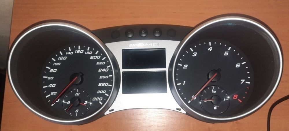 Щиток приладів AMG для Mercedes-Benz W164, Х164