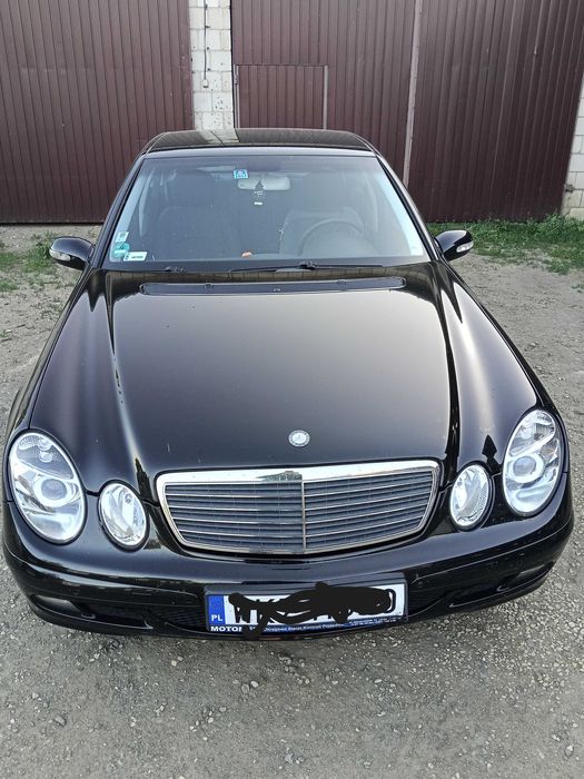 samochód mercedes