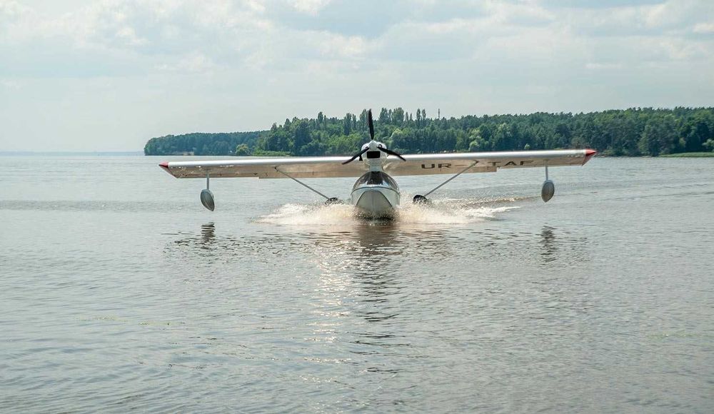 Aeroprakt A-24 амфибия