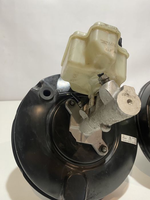 Вакуумний підсилювач гальм, гальмівний циліндр Фольцваген Гольф Плюс