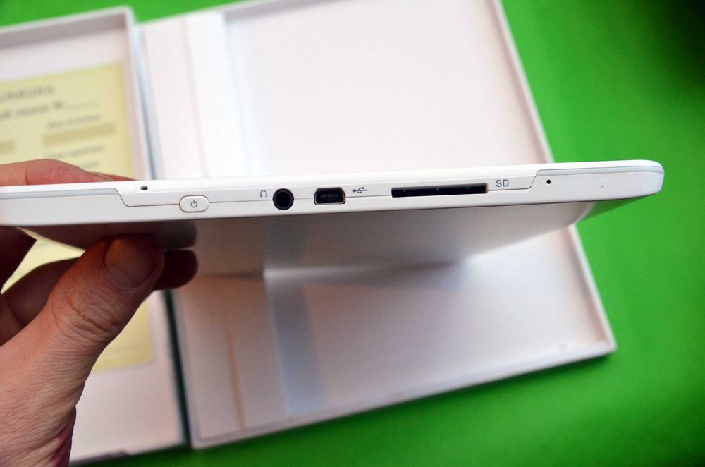 Электронная книга 9,7" С большим экраном! Школьнику как учебник