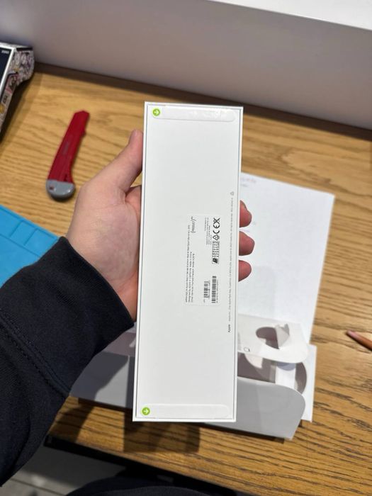 Watch Series 9 GPS 41mm Alu. Case w. PRODUCT RED  - Кредит 0%