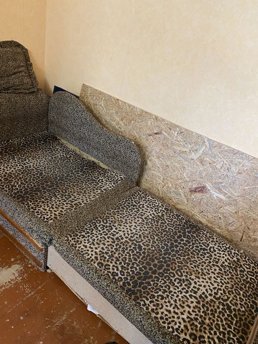 Диван малютка с подушкой и нишей