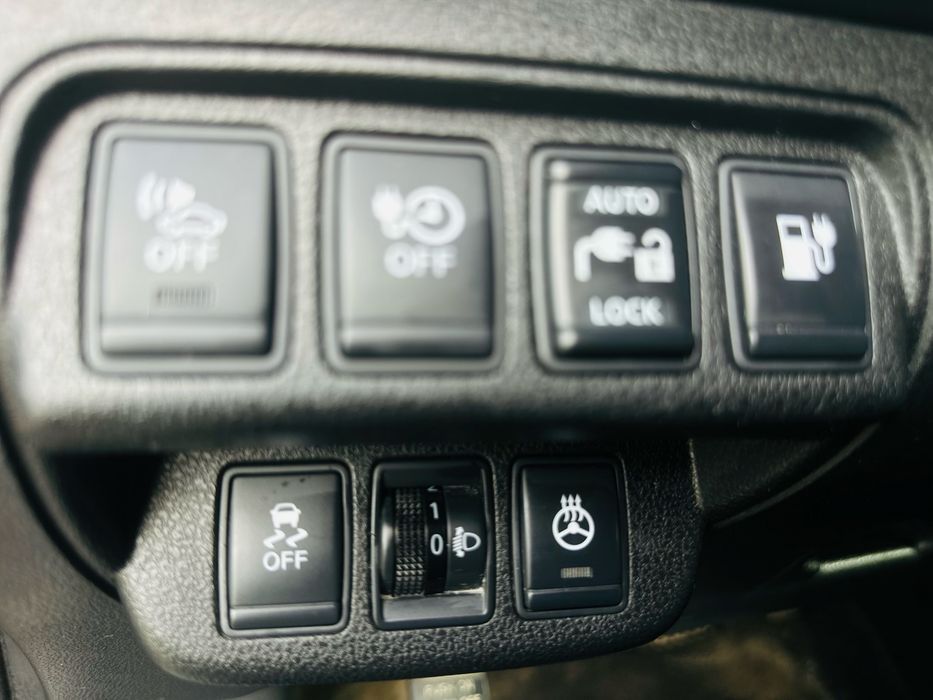 електромобіль Nissan Leaf чистого 2014  11/12