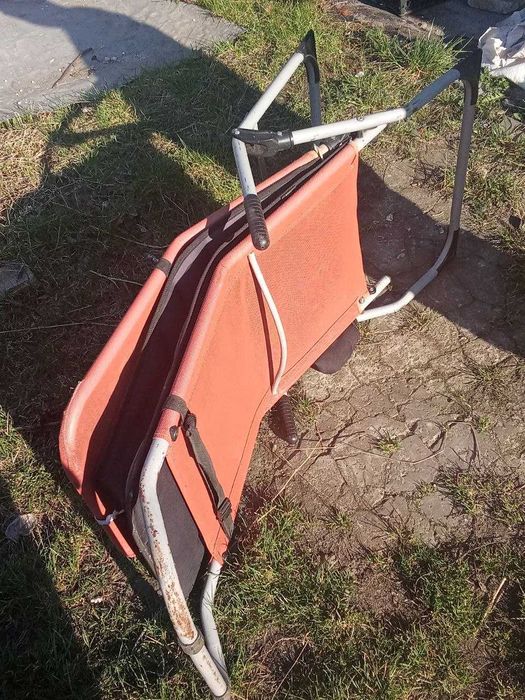 Продам шизлонга для відпочинку