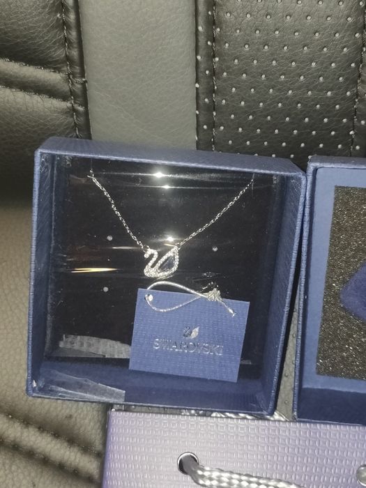 Swarovski naszyjnik łabędź