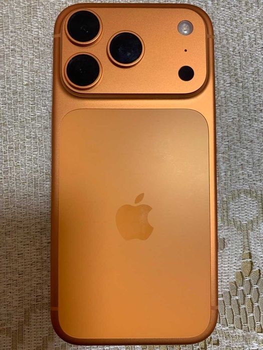 Apple iPhone 17 Pro 512GB Cosmic Orange | Neverlock | eSIM | 9 циклів