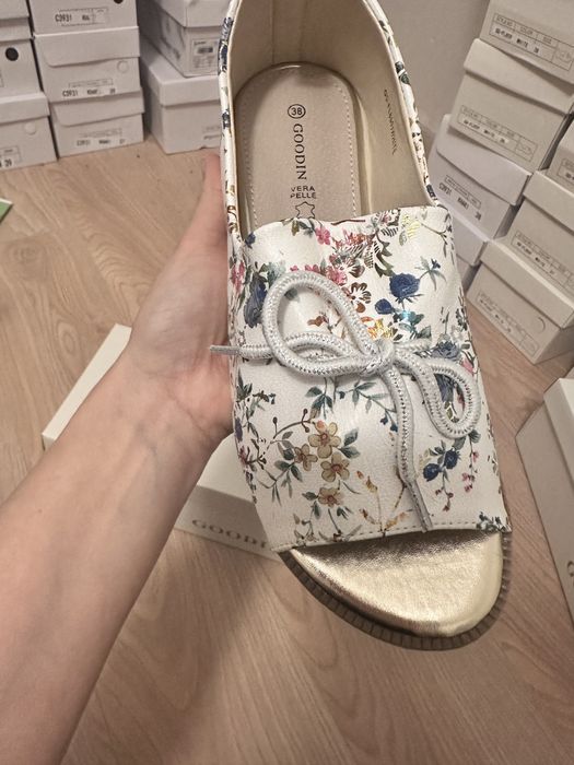 Saszki goodin biale w kwiaty