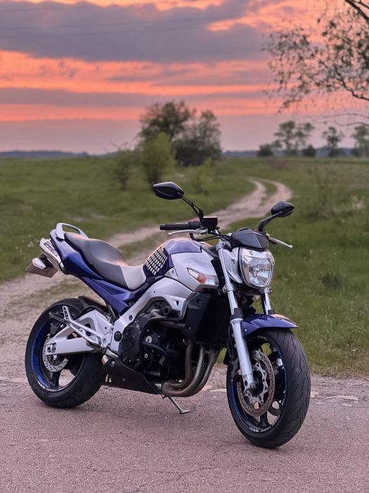 Suzuki gsr 600 2006 на Yoshimura