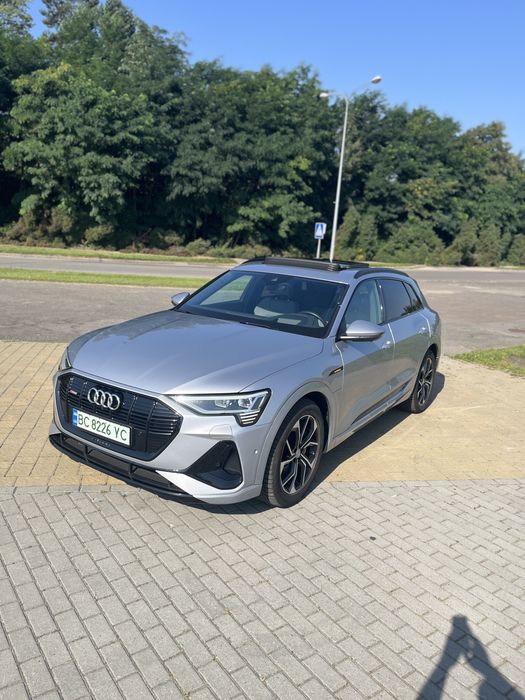 Audi e-tron 2022 VIN WAUZZZGE4NB024376 фото оголошення 2 з 11
