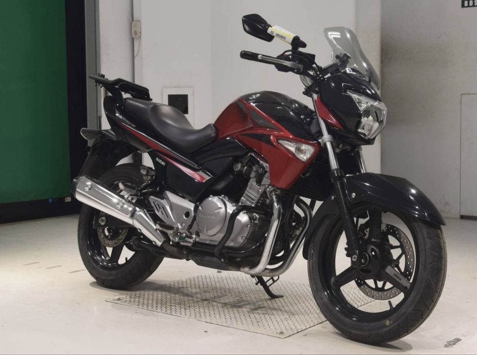 SUZUKI GSR 250 Сузуки з Японії пробіг 3025 км