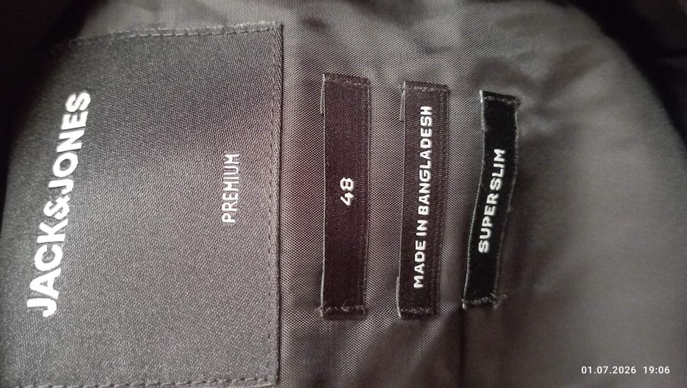 Чоловічий костюм Jack & Jones