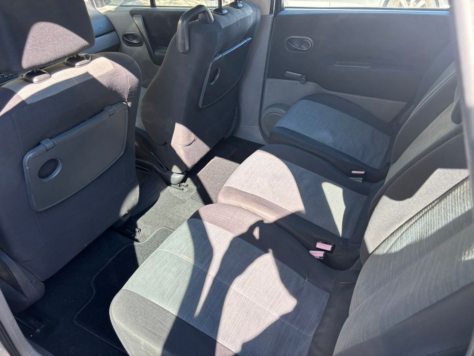 Renault Scénic 2003 | Bom estado | Ideal para primeiro carro
