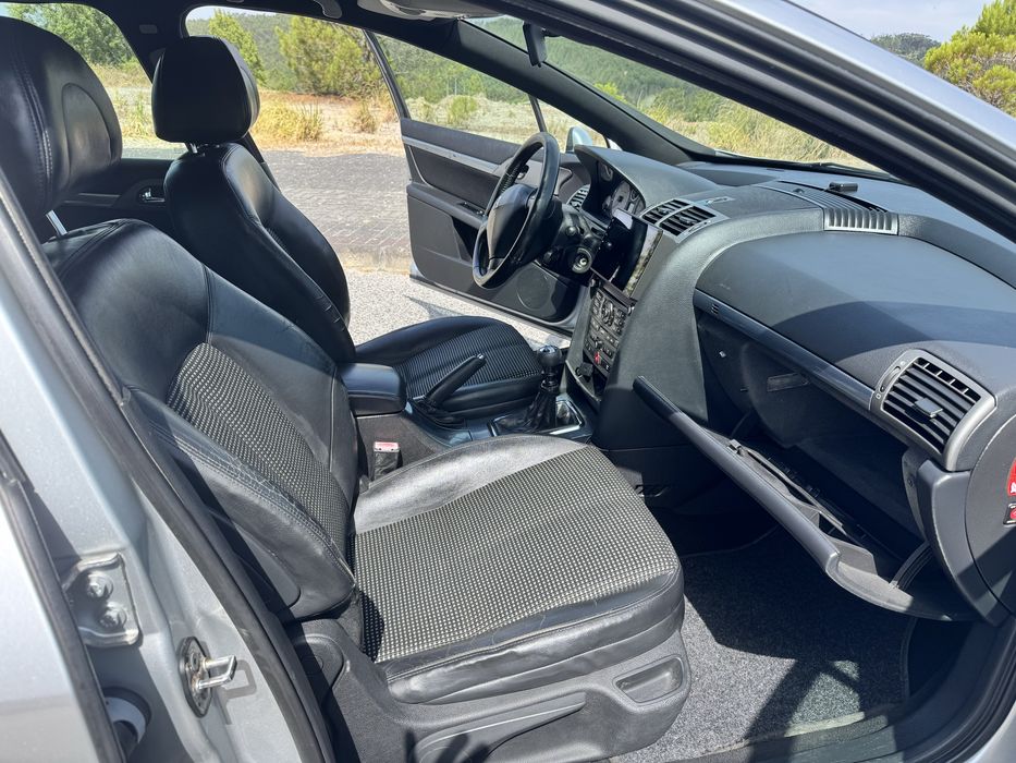 Peugeot 407 SW 2.0 HDi, de junho de 2006,