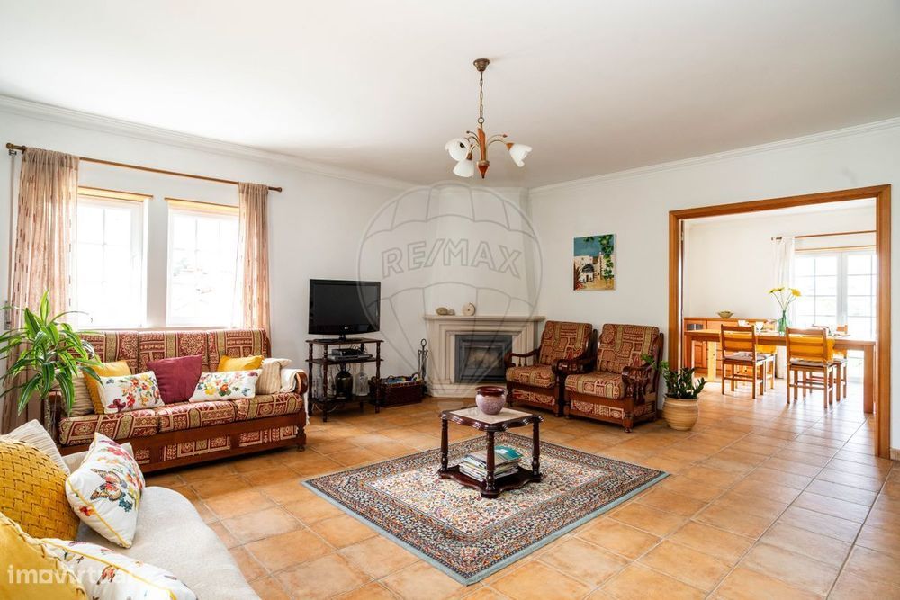 Moradia T4 para venda