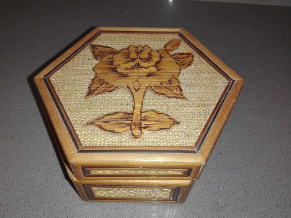 Various Trinkets441901756522833924