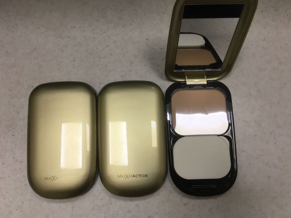MaxFactor пудра( тон 02,05,06)