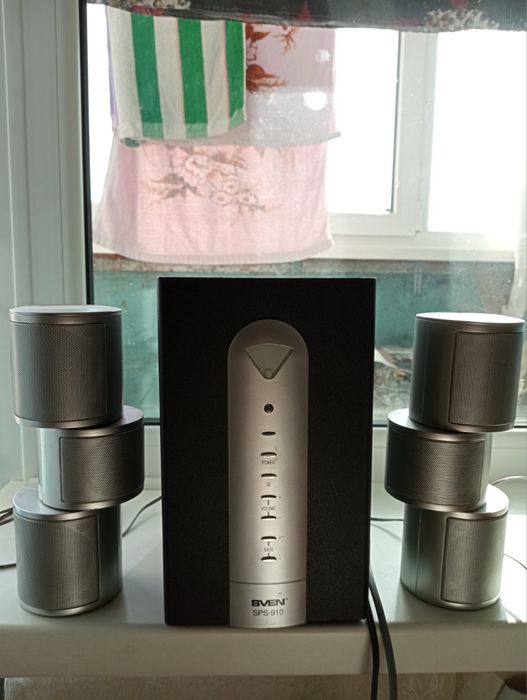 Продам музичний центр Sven sps910