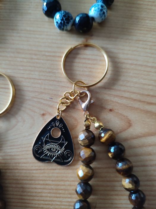 Porta-chaves Darkness with Crystals versão dourada