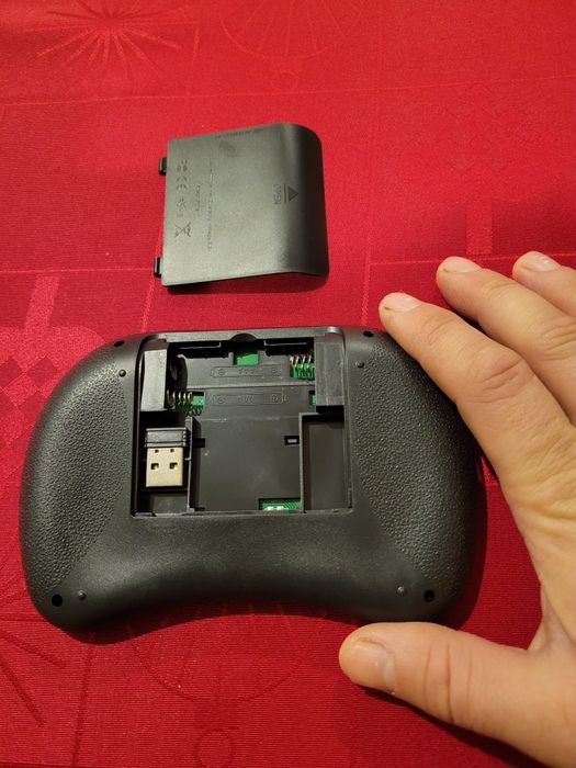 Безпровідна мініклавіатура.