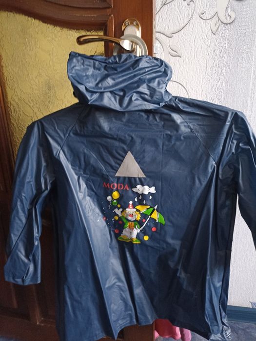 Продам дитячий дощовик