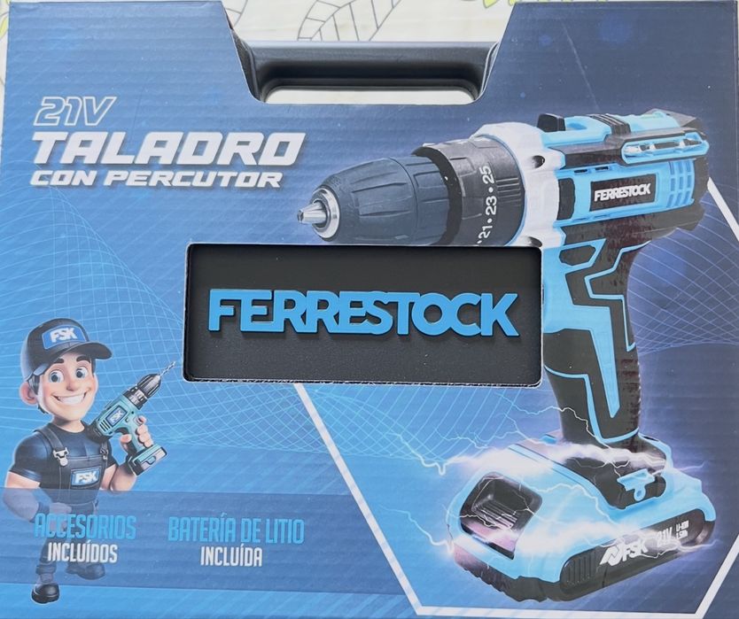 Screwdriver with Hammer Function and Accessories479419599559086080