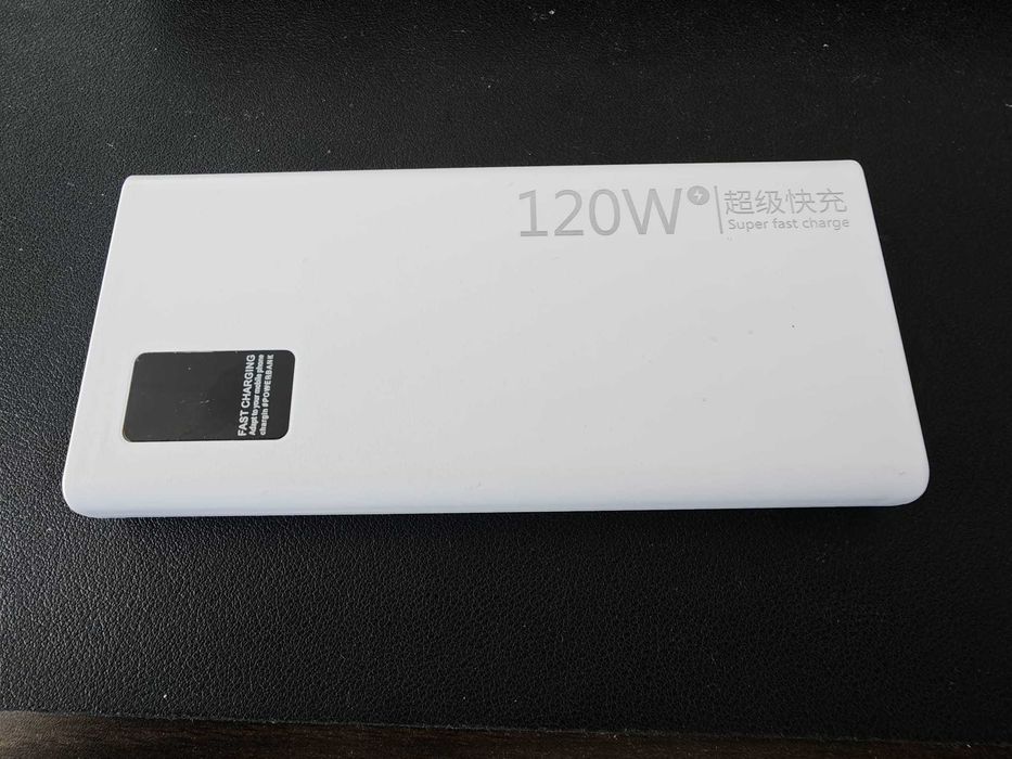 Vendo power bank slim de 120W com capacidade de 5000mAh.