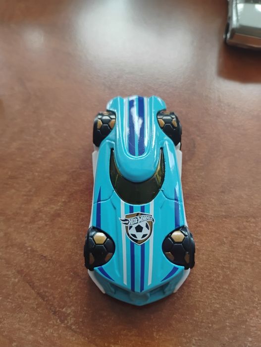 Samochody marki hot wheels