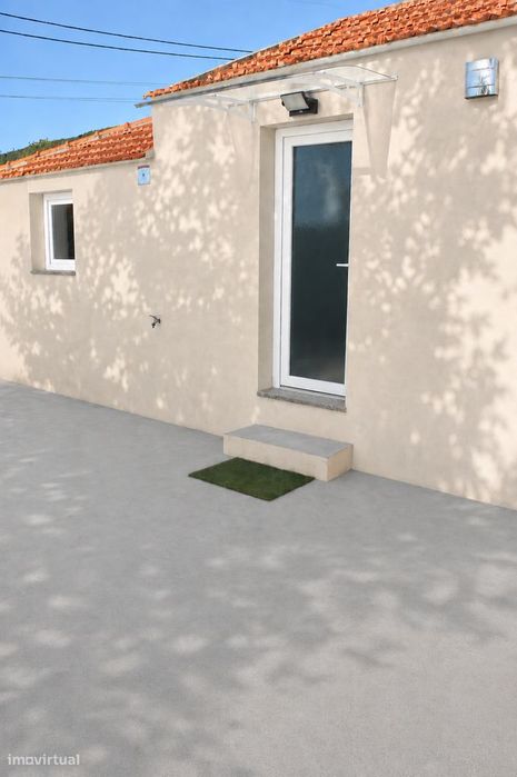 Arrenda-se T1 mobilado, novo e pronto a habitar - Branca (Alb. Velha)