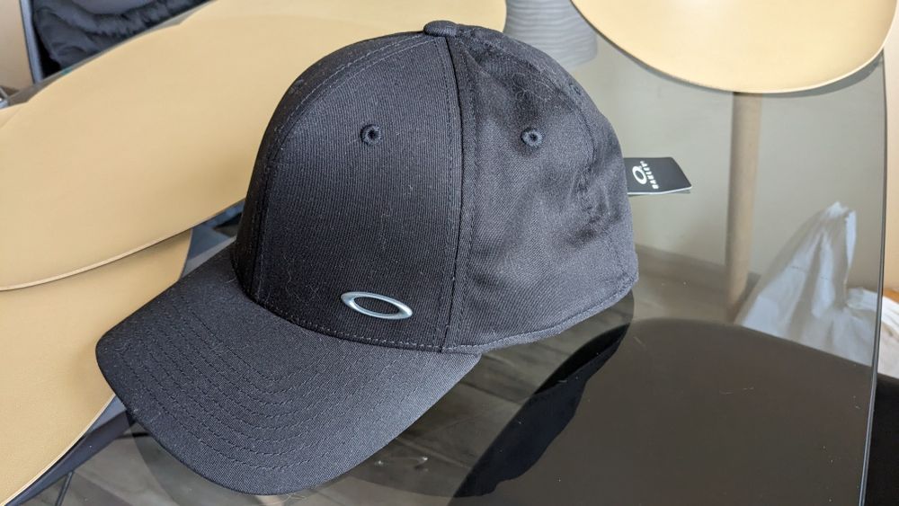 Нова оригінальна кепка Oakley чорного кольору