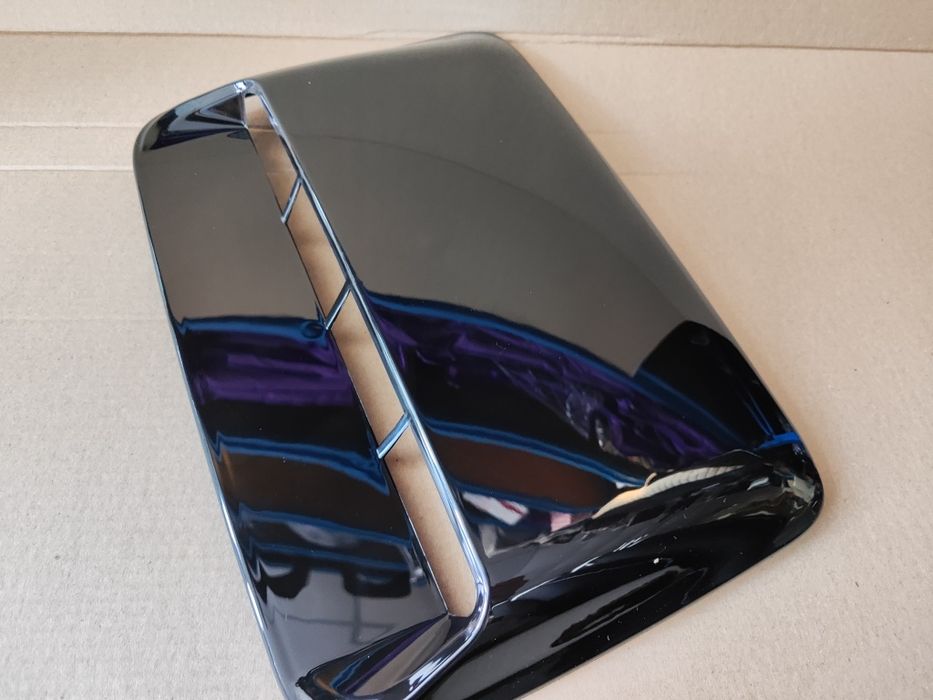 Воздухозаборник на капот