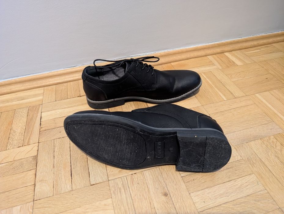 Eleganckie buty młodzieżowe, męskie Lanetti r.41