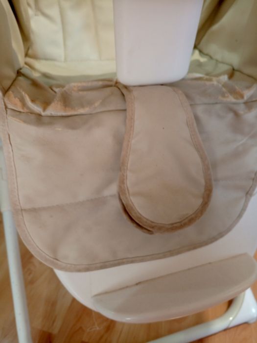 Крісло - гойдалка для годування