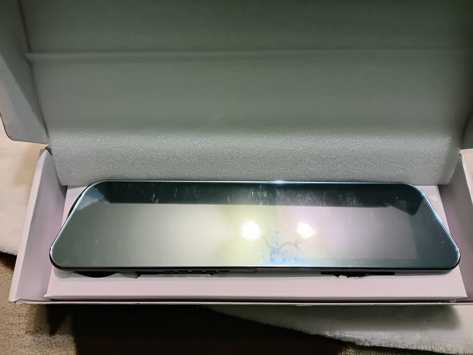 Відеореєстратор дзеркало